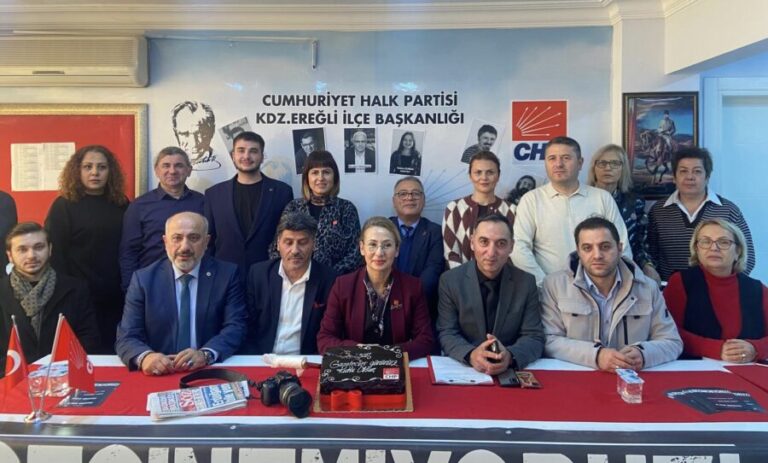 CHP İlçe Başkanlığı gazetecilerle bir araya geldi