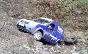 Zonguldak – Ereğli yolunda Vatan Bilgisayar’a ait araç kaza yaptı