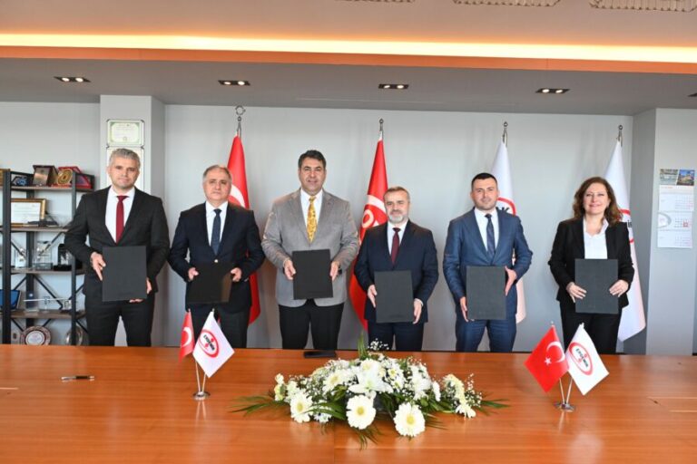 Erdemir Stadı’nın kullanımı İlçe Gençlik ve Spor Müdürlüğüne verildi