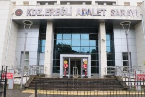 Tutuklanan sanık adliye binasının penceresinden atladı