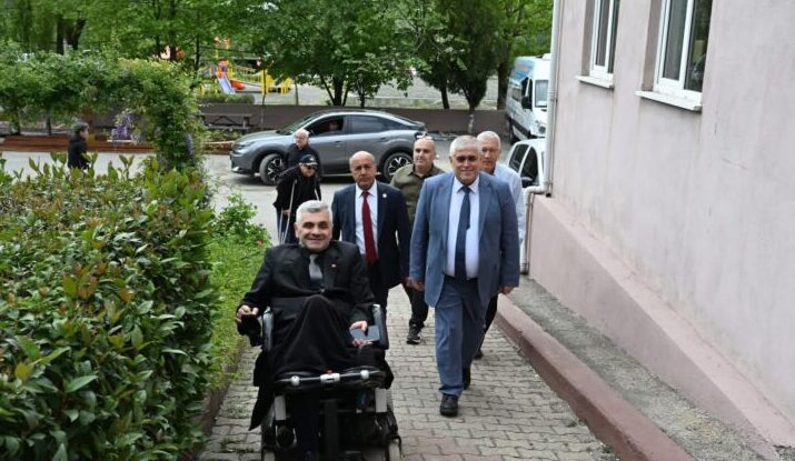 Yiğit ve Demirkol’dan engelli vatandaşlara destek mesajı
