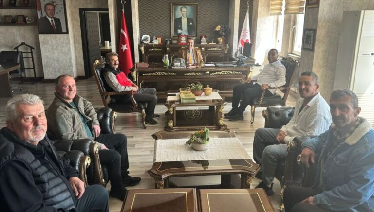 Denizcan Dere ve ekibi Kaymakam Yılmaz’ı ziyaret etti
