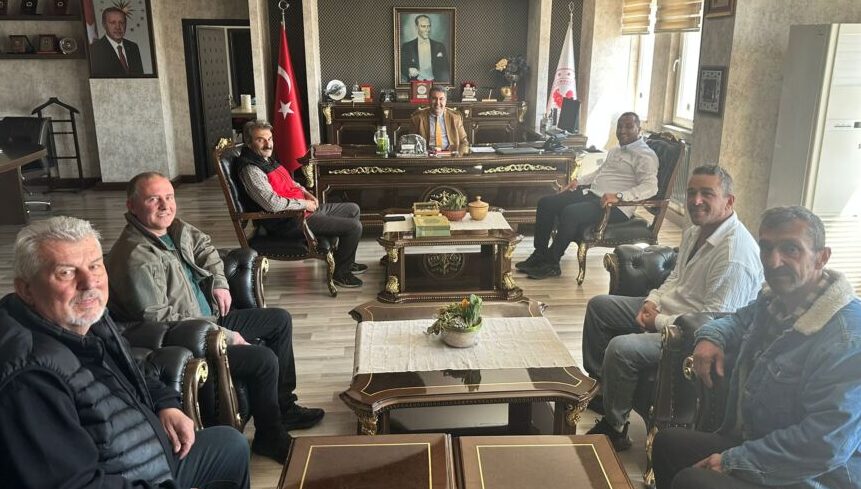 Denizcan Dere ve ekibi Kaymakam Yılmaz’ı ziyaret etti