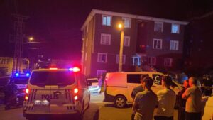 Motosikletli saldırgan dehşet saçtı: 5 el ateş açıp kaçtı