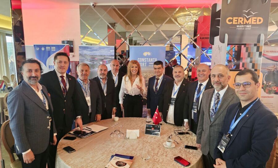 Başkan Ünlüer Romanya’da Denizcilik İş Haftası etkinliğine katıldı