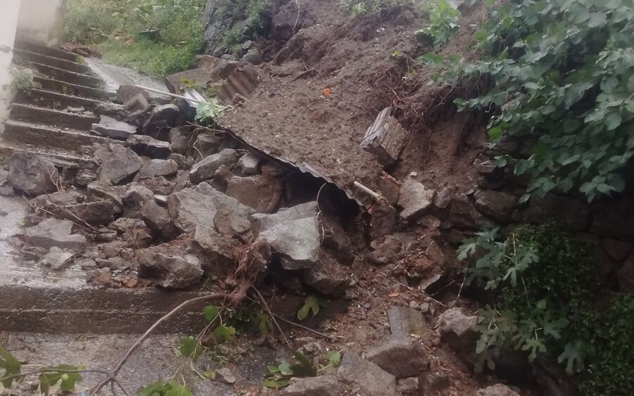 Kdz. Ereğli’de aşırı yağış perde duvarı çökertti