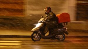 Zonguldak’ta motosiklet ve motokuryelerin trafiğe çıkması yasaklandı