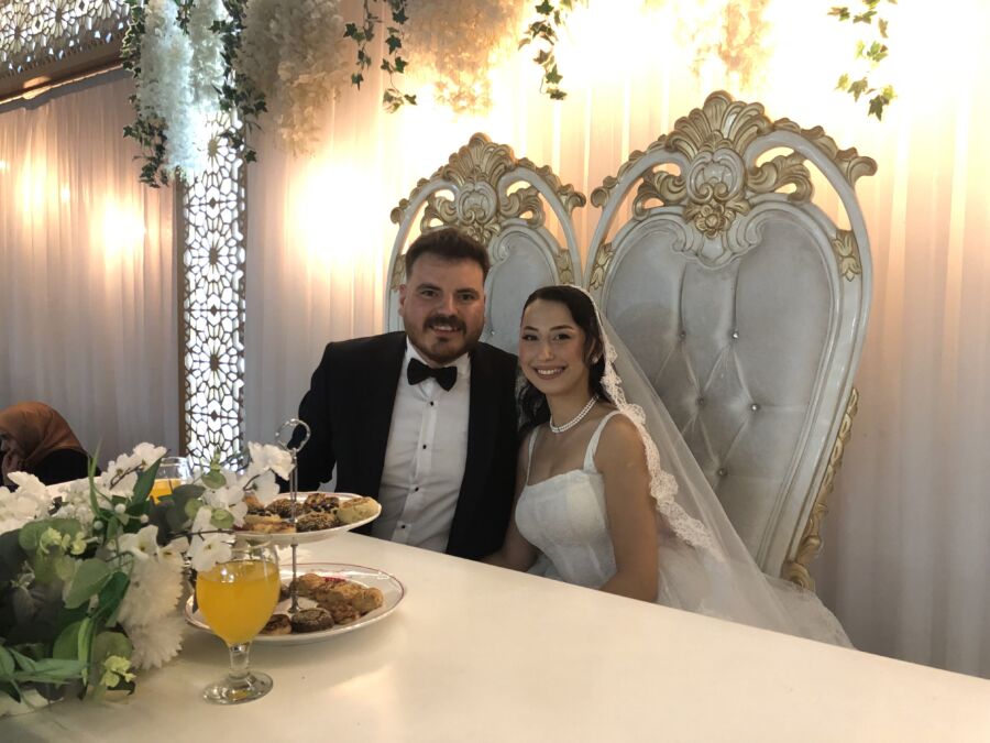 Merve ve Arif dünya evine girdi..